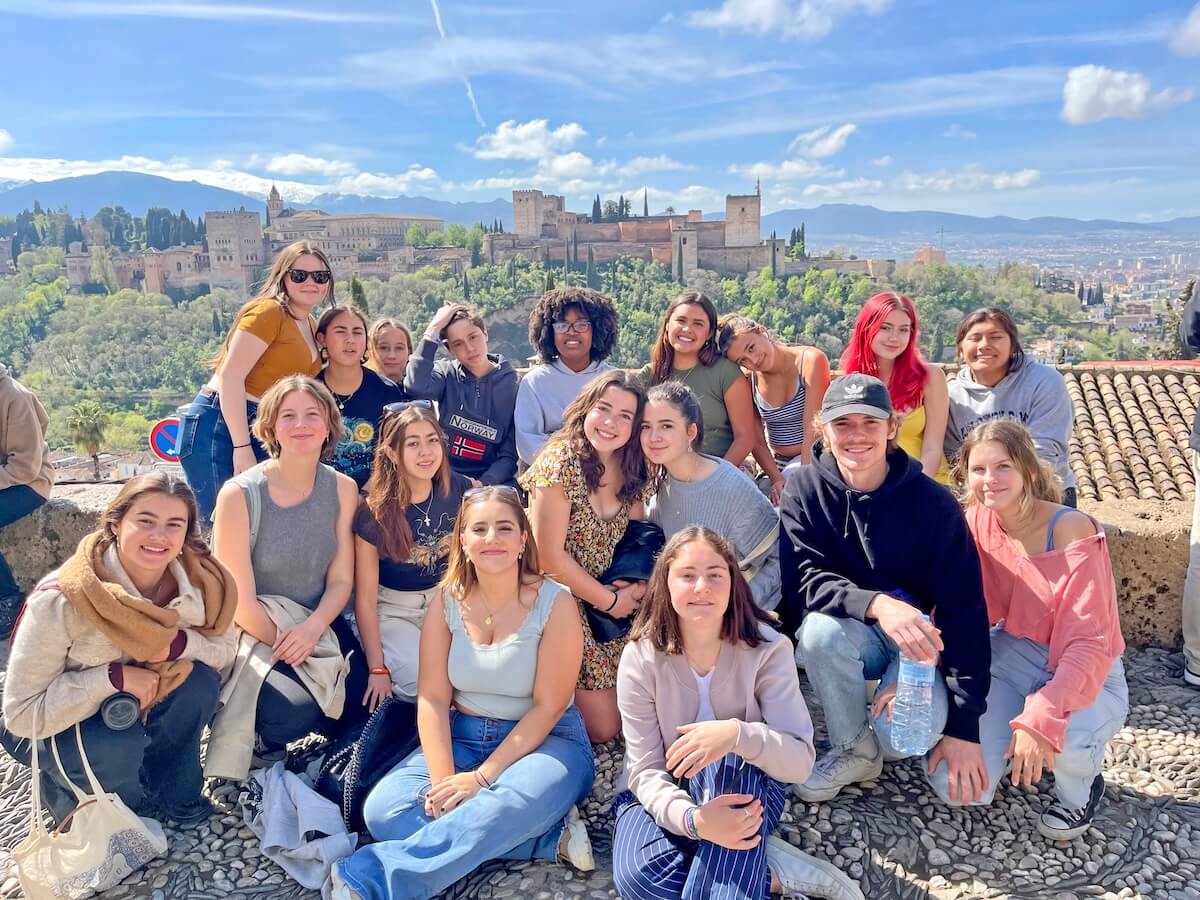 Students traveling with our program